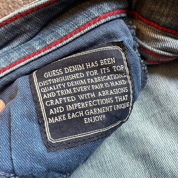 Guess Brittney Jeans - Picture 3 of 6